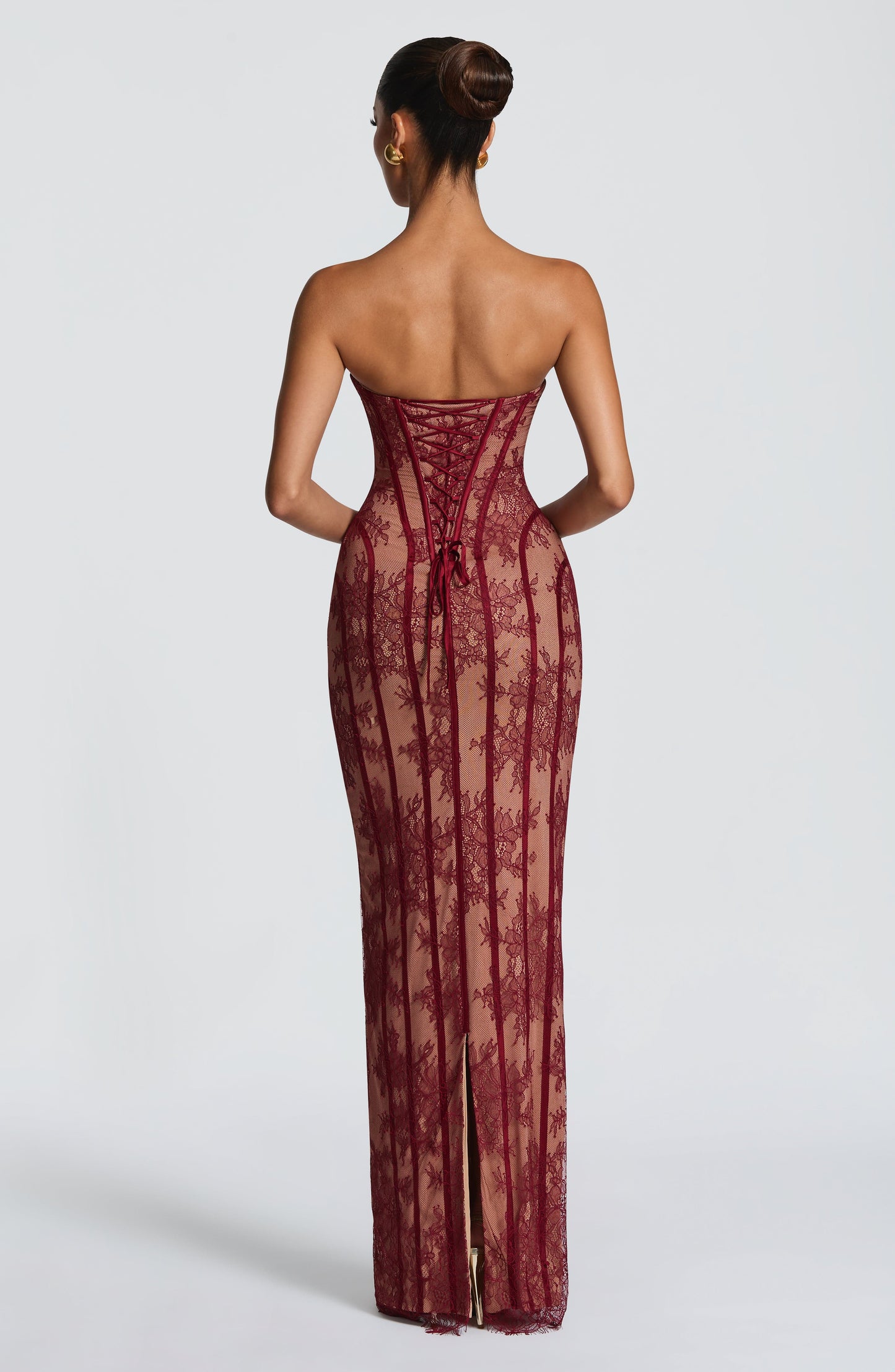 Koriora | Robe Maxi Mina — Corset Dentelle & Colonne Élégante Dos Lacé