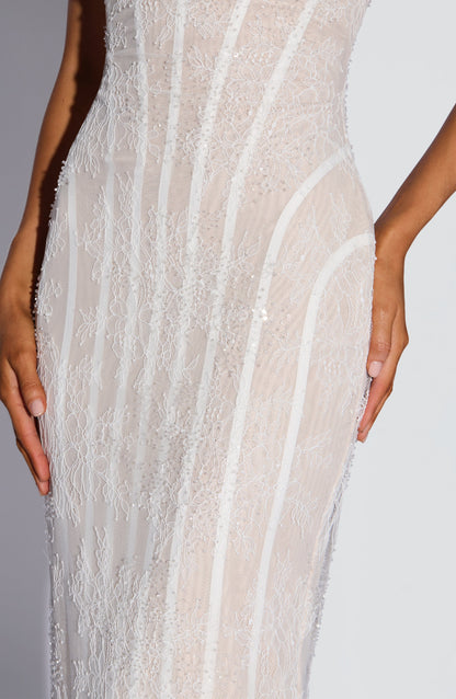 Koriora | Robe Maxi Mina — Corset Dentelle & Colonne Élégante Dos Lacé