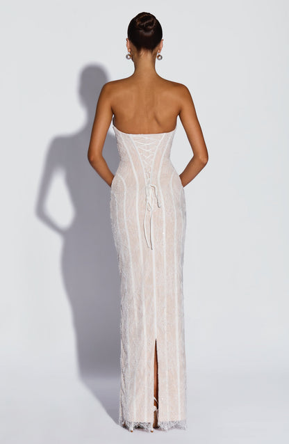 Koriora | Robe Maxi Mina — Corset Dentelle & Colonne Élégante Dos Lacé