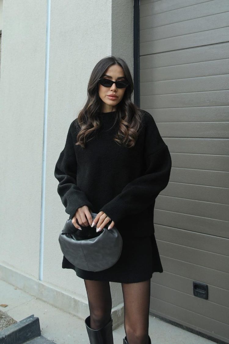 Koriora | Ensemble Cozy 2 Pièces Anora — Pull Oversize & Jupe Automne-Hiver Élégant