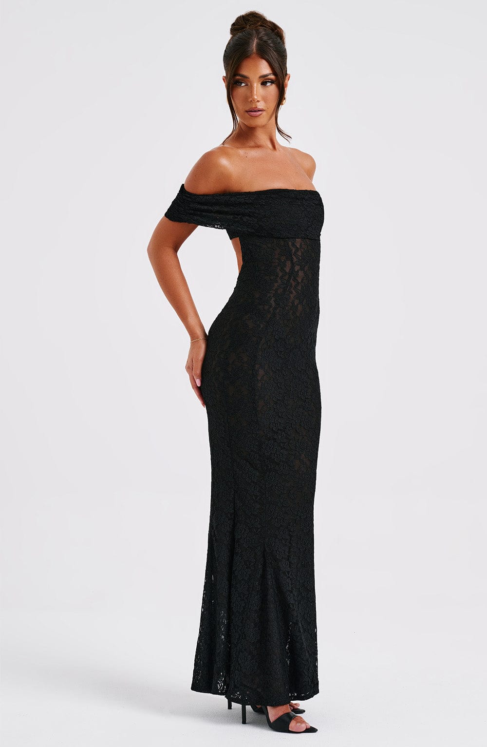 Koriora | Jazlyn Robe Maxi